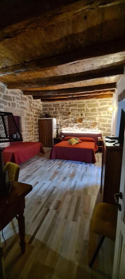 Kabula Bed & Breakfast Олбия Екстериор снимка
